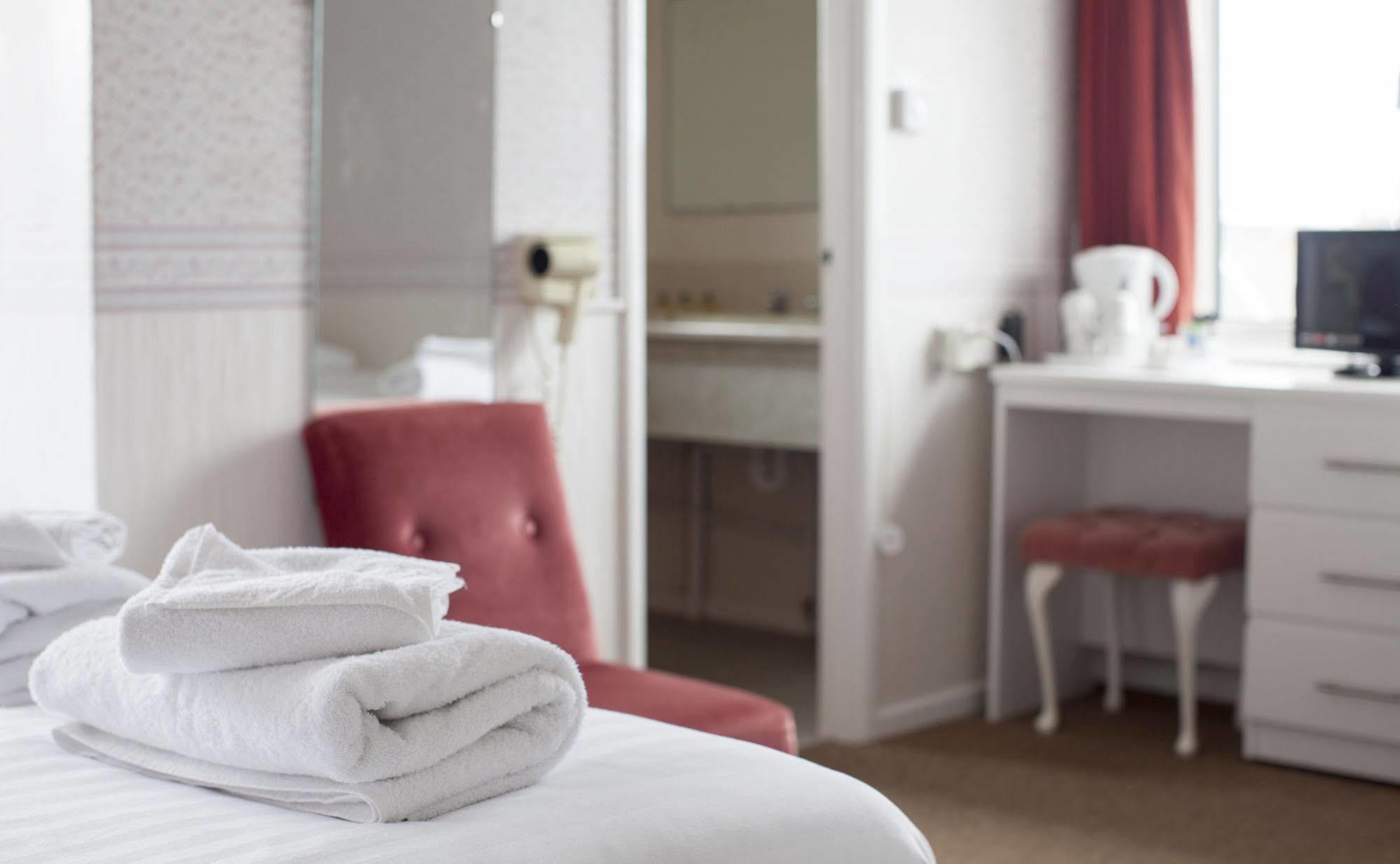 The Wight Bay Hotel - Isle Of Wight Сандаун Екстериор снимка